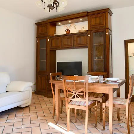 Дом отдыха Terme Retreat - 1 Bedroom With Garden *